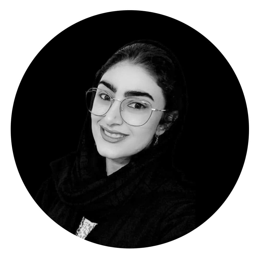 Zahra Laki is Chief Technology Officer in Art and ALL company